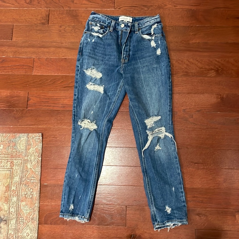 Abercrombie & Fitch High Rise Mom Jean